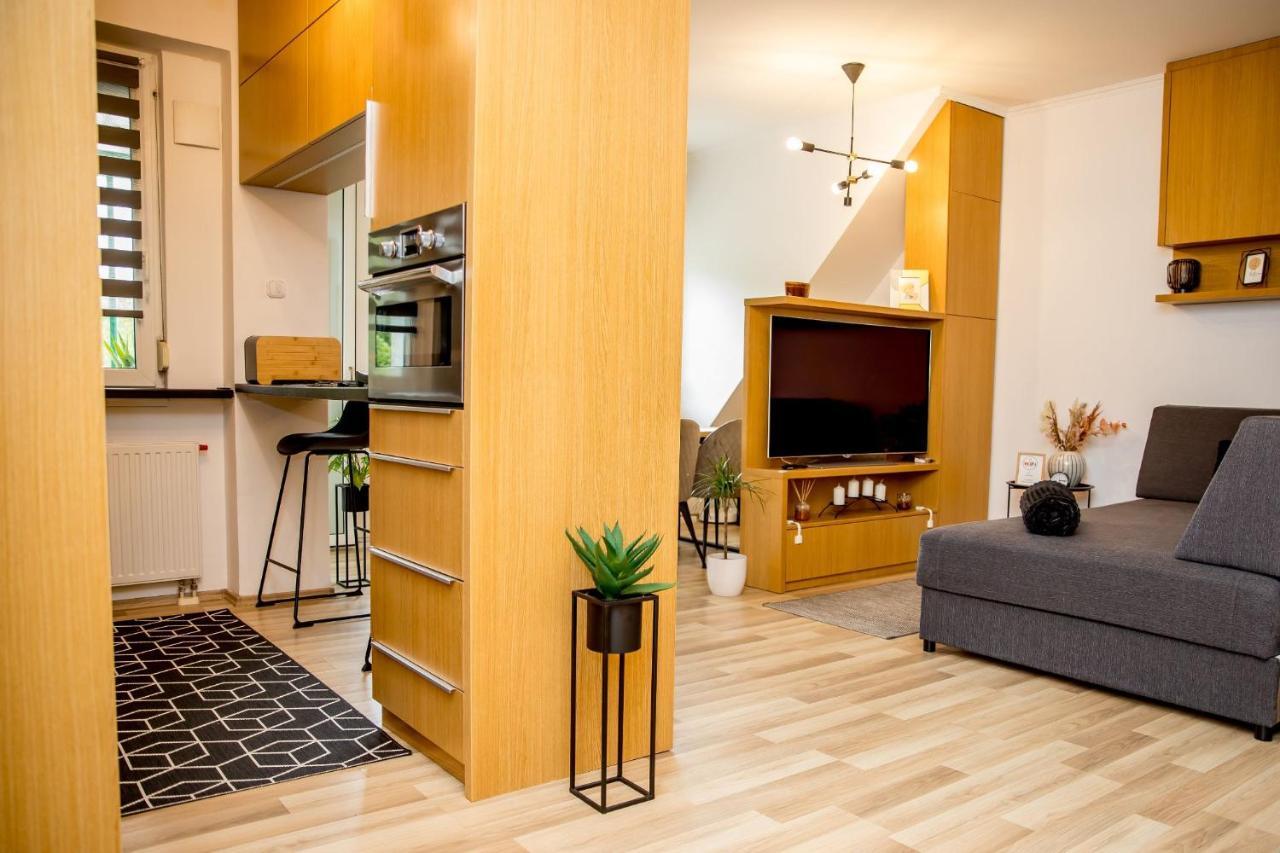 Rose Gold Apartment Залегершег Екстериор снимка